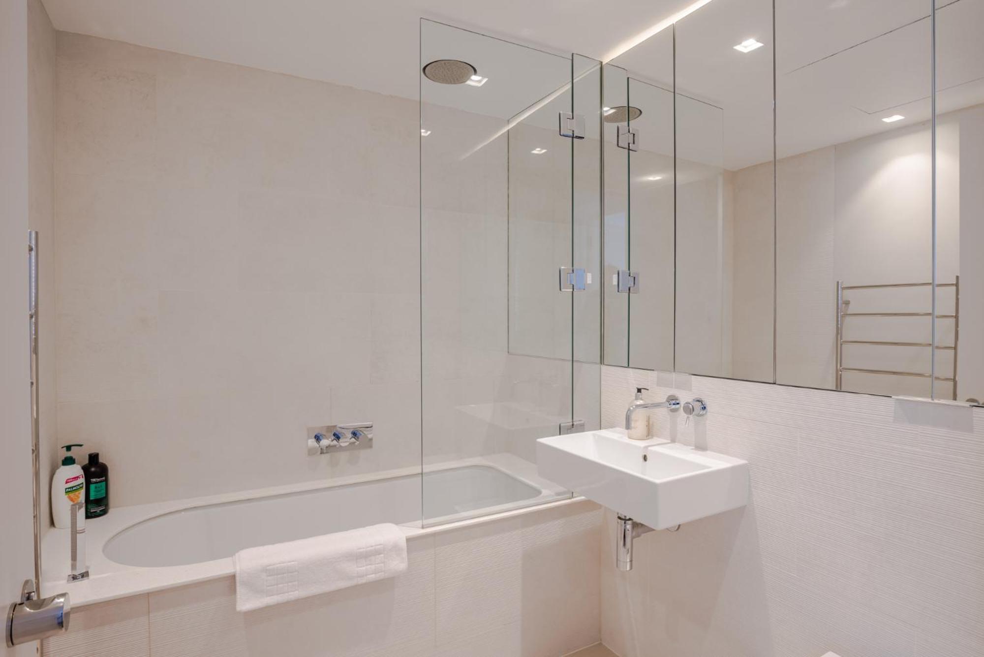 Central Holborn Bloomsbury Flats Лондон Екстериор снимка